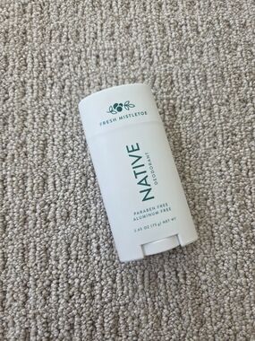 Native Fresh Mistletoe Deodorant - White
